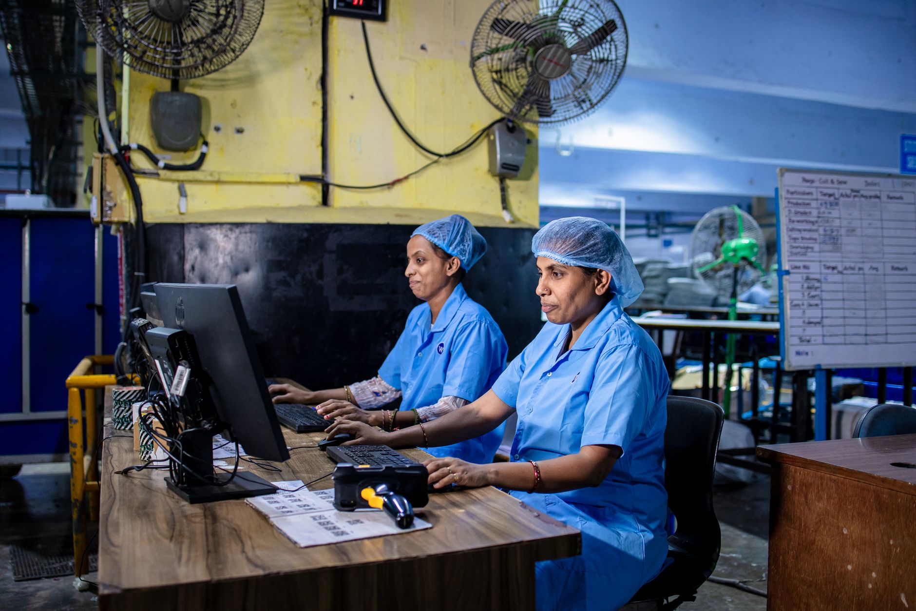 India’s Manufacturing Boom 2026: 5 Sectors Leading Growth