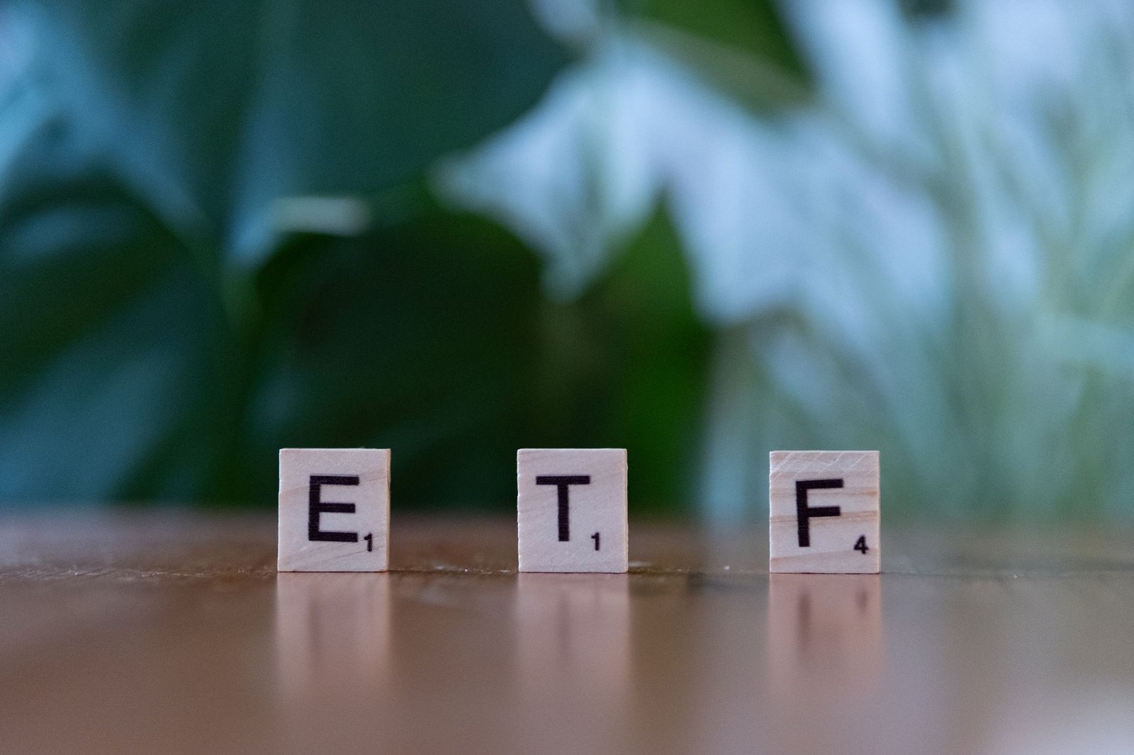 5 Best International ETFs to Buy in 2026: Expert Guide